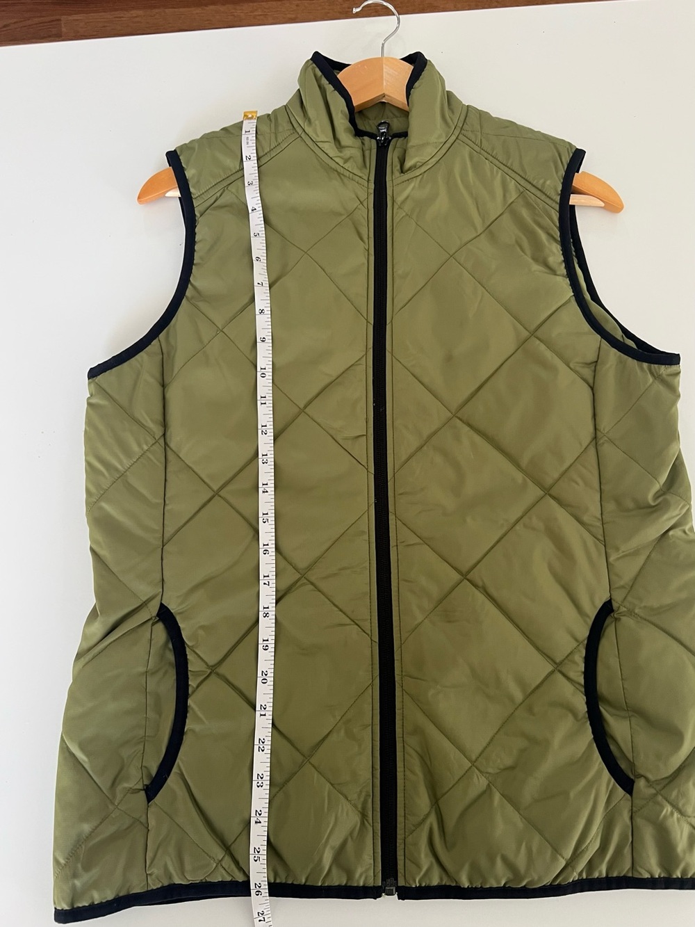 Quilted Olive Green LadiesVest - Sleeveless Jacket - Picture 6 of 7